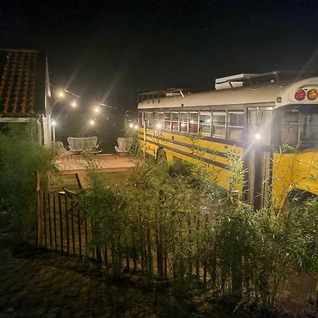 Unieke Overnachting In Amerikaanse Schoolbus