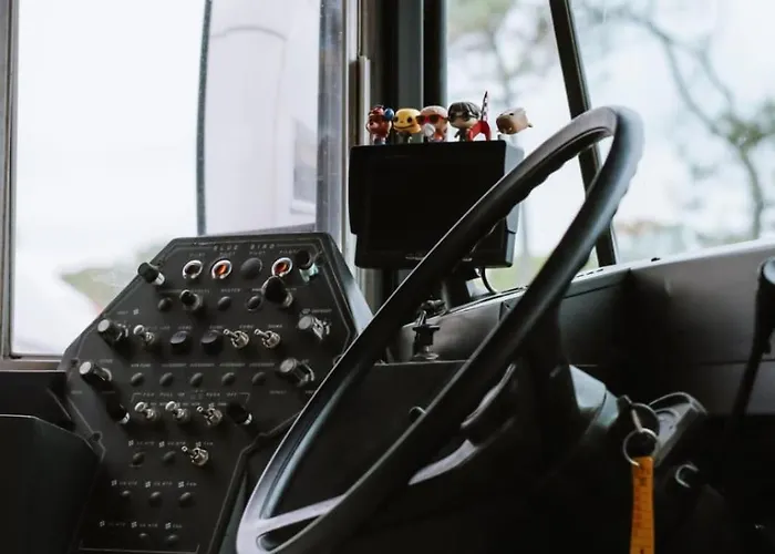 Campingplatz Unieke Overnachting In Amerikaanse Schoolbus *